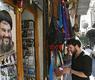  متجر في دمشق يبيع صورة لأمين عام حزب الله المدعوم من إيران