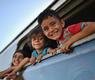 أطفال على متن قطار يعبر الحدود المجرية الكرواتية