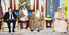 من القبس