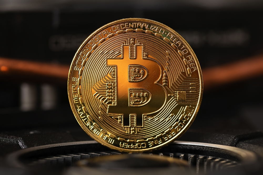                 «بتكوين» تواجه موجة تراجع عنيفة وتهوى لأقل من 84 ألف دولار              