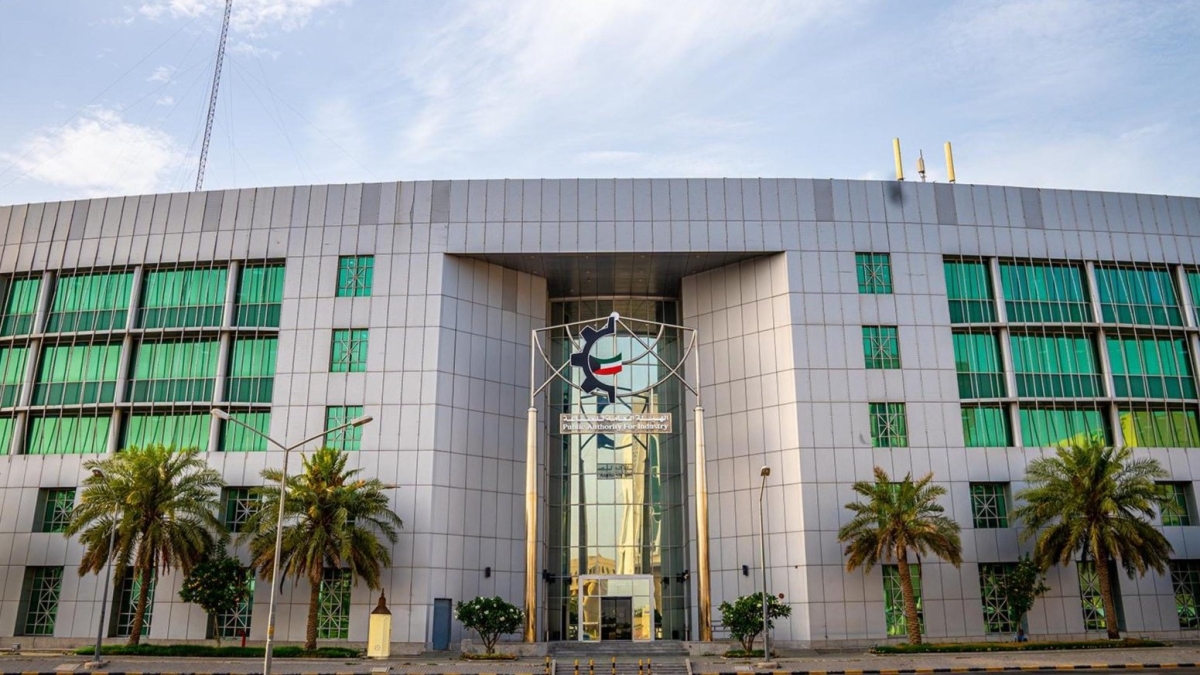                 إغلاق 16 قسيمة صناعية لعدم سداد مستحقات الدولة المالية              