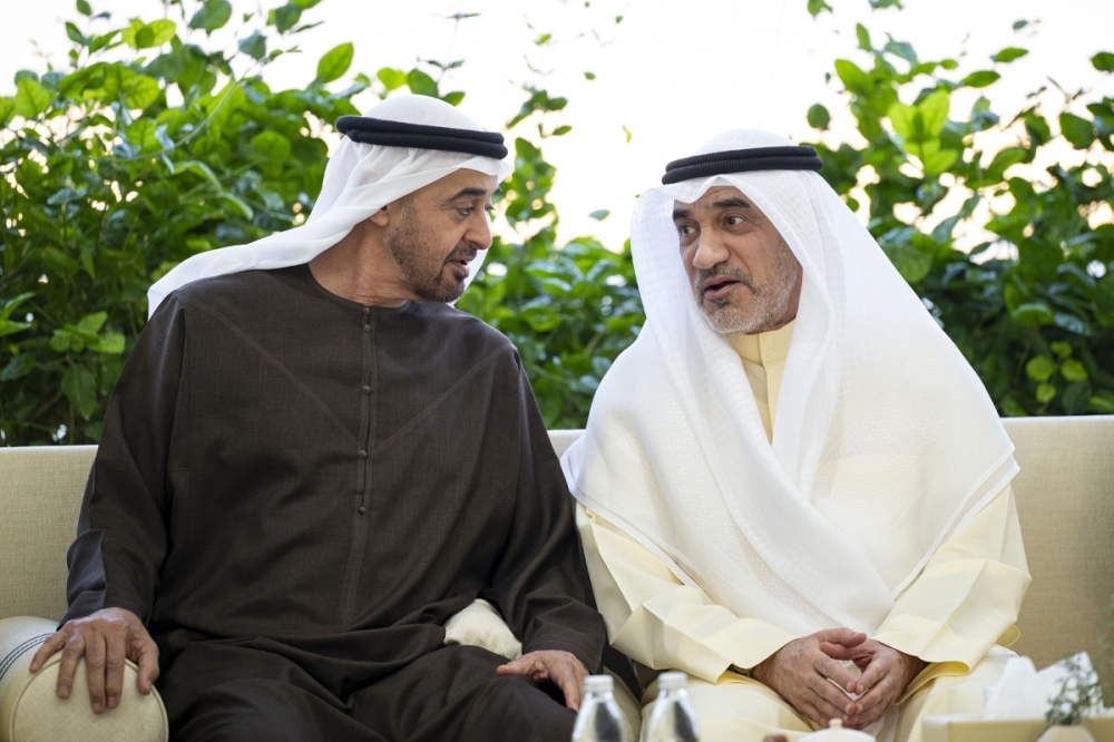                 الرئيس الإماراتي استقبل اليوسف بقصر البحر بأبوظبي              