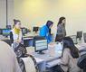 الادارية تستكمل جداول طلبتها الدراسية