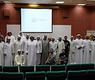 صورة جماعية مع الدكتور صالح ياسين رئيس المكتب الثقافي 