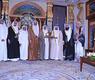 الأطباء أثناء لقائهم سمو أمير البلاد