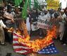 من حرق العلم الأمريكي في باكستان